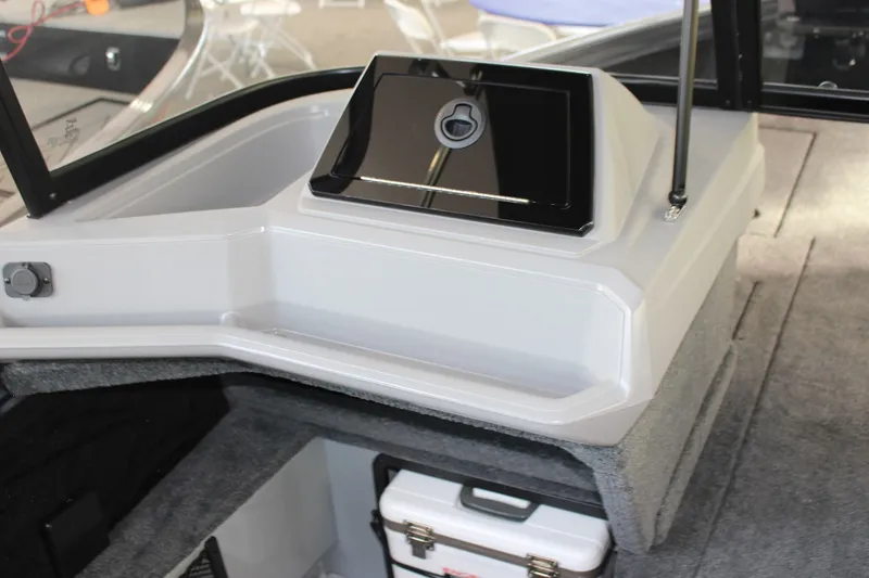 Slide: The Image of Starcraft Mariner 210 XS 2026 - 76