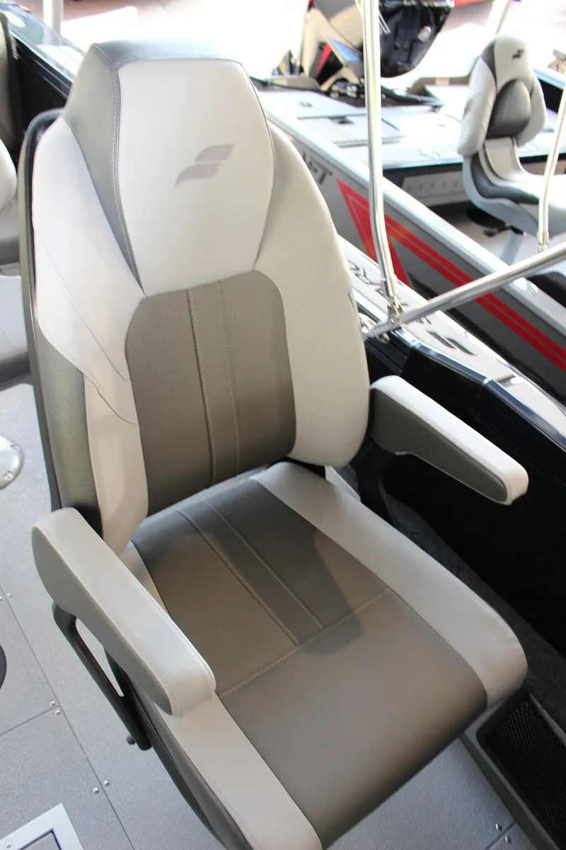 Slide: The Image of Starcraft Mariner 210 XS 2026 - 77