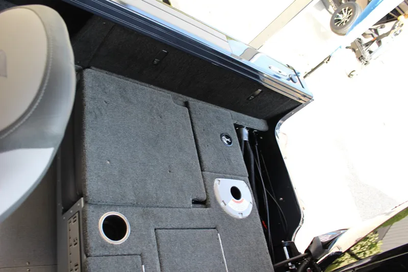 Slide: The Image of Starcraft Mariner 210 XS 2026 - 90