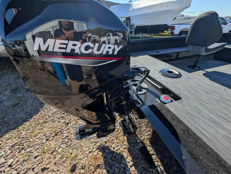 Slide: The Image of Starcraft Starfire 166 SC Midnight Edition 2026 - 16