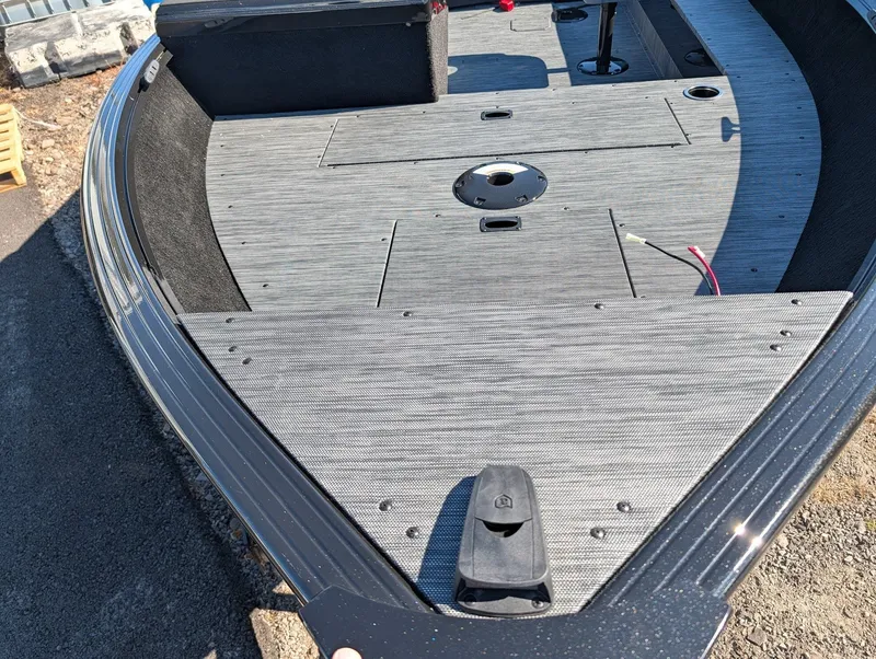 Slide: The Image of Starcraft Starfire 166 SC Midnight Edition 2026 - 6