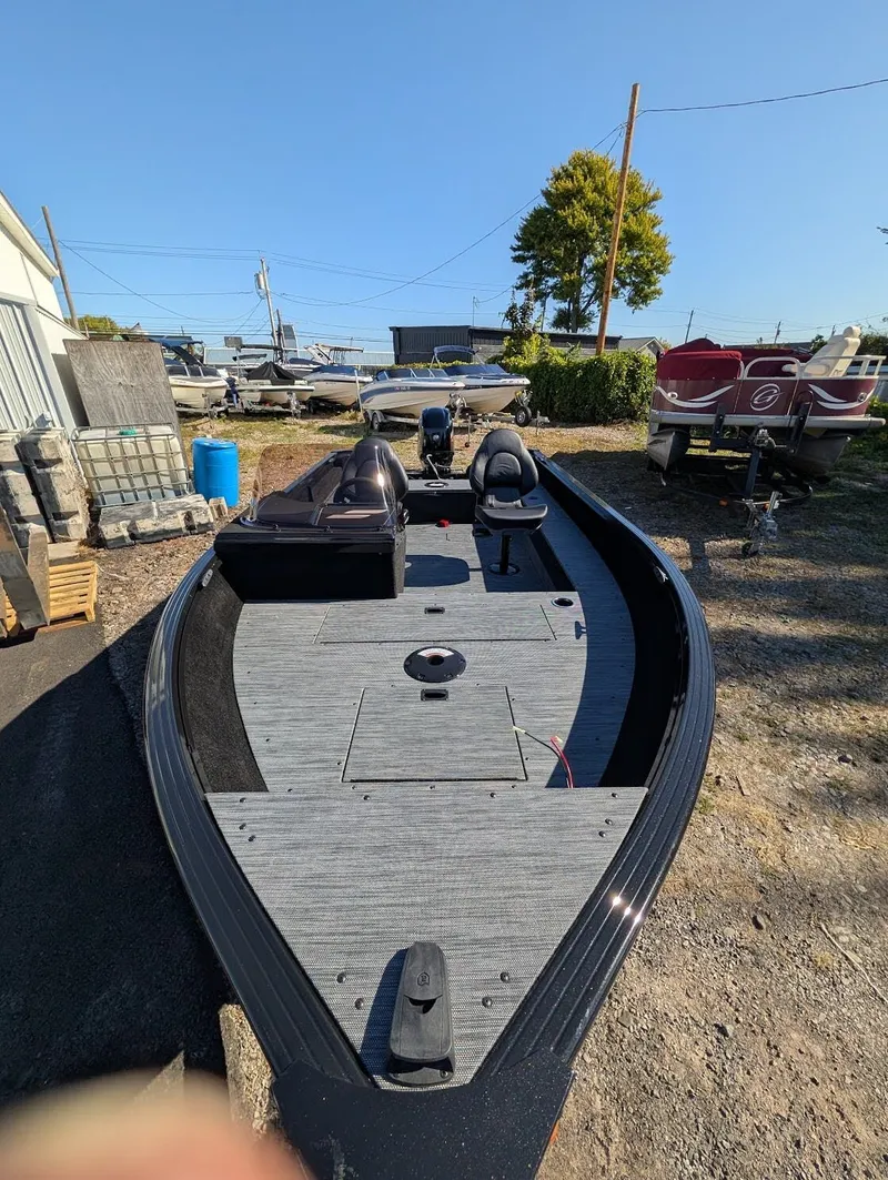 Slide: The Image of Starcraft Starfire 166 SC Midnight Edition 2026 - 7