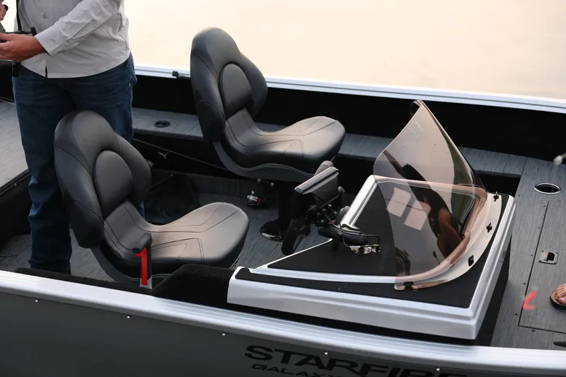 Slide: The Image of Starcraft Starfire 166 SC Galaxy Edition 2026 - 8