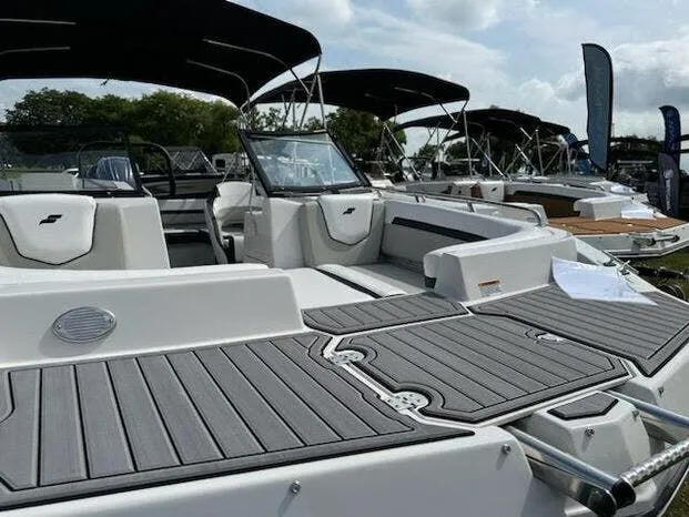 Slide: The Image of Starcraft SVX 210 OB 2024 - 10