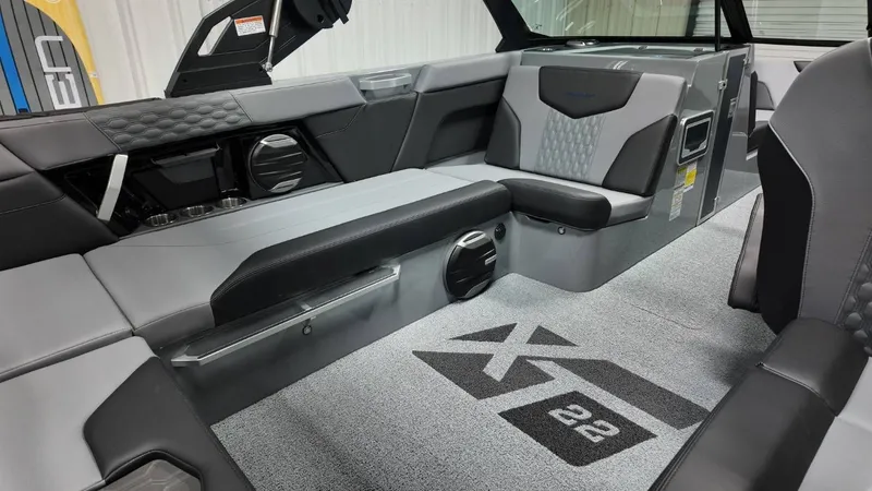 Slide: The Image of MasterCraft XT22 2026 - 30