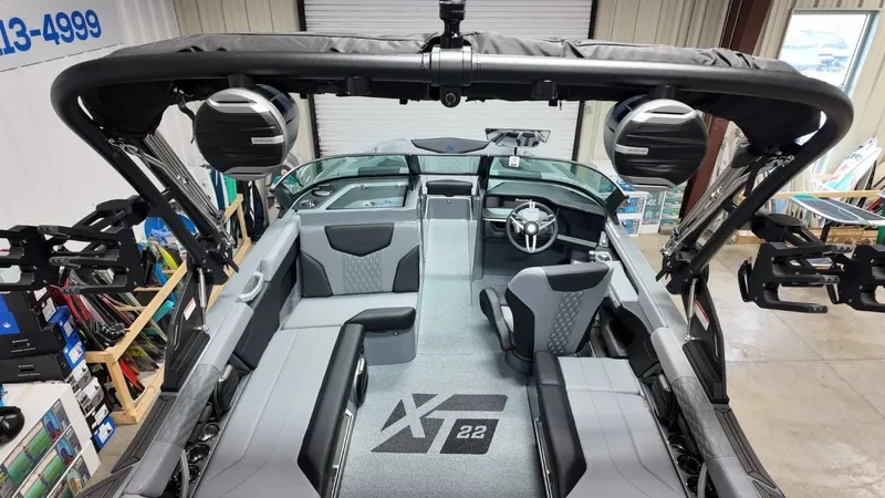Slide: The Image of MasterCraft XT22 2026 - 58