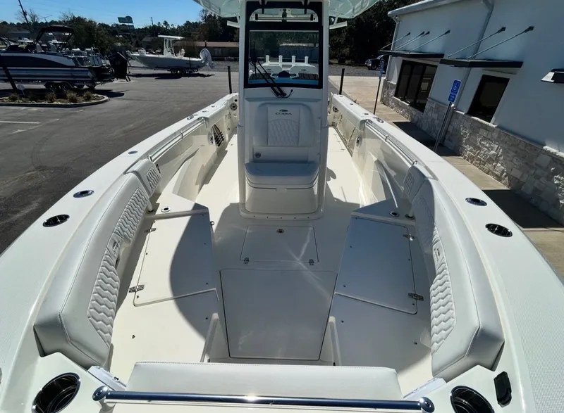 Slide: The Image of Cobia 285CC 2026 - 12