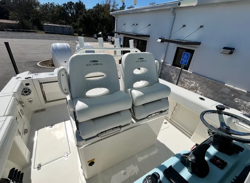 Slide: The Image of Cobia 285CC 2026 - 14