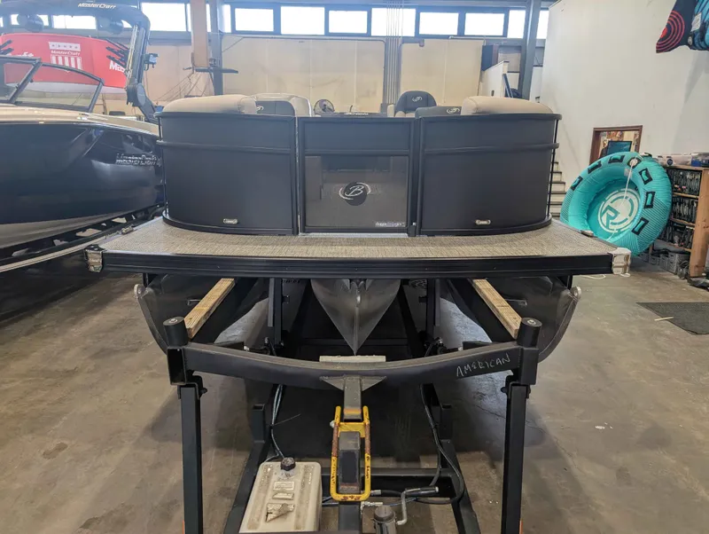 Slide: The Image of Barletta SANZA S22QC/TT 2026 - 2