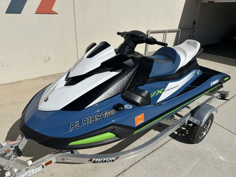Slide: The Image of Yamaha VX Cruiser® with Audio 2024 - 21