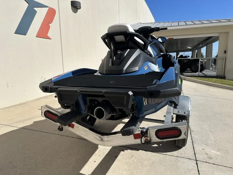 Slide: The Image of Yamaha VX Cruiser® with Audio 2024 - 5