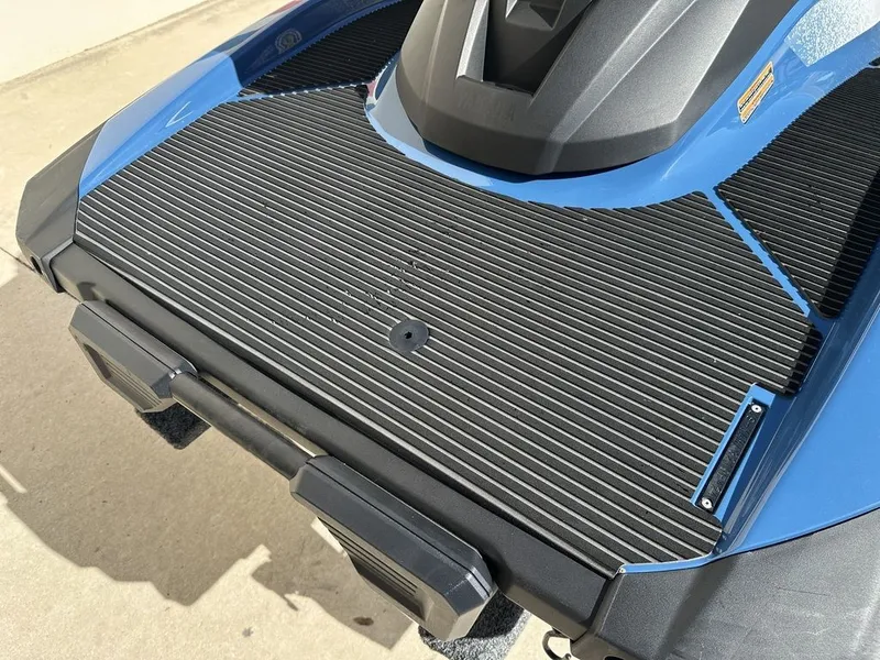 Slide: The Image of Yamaha VX Cruiser® with Audio 2024 - 6