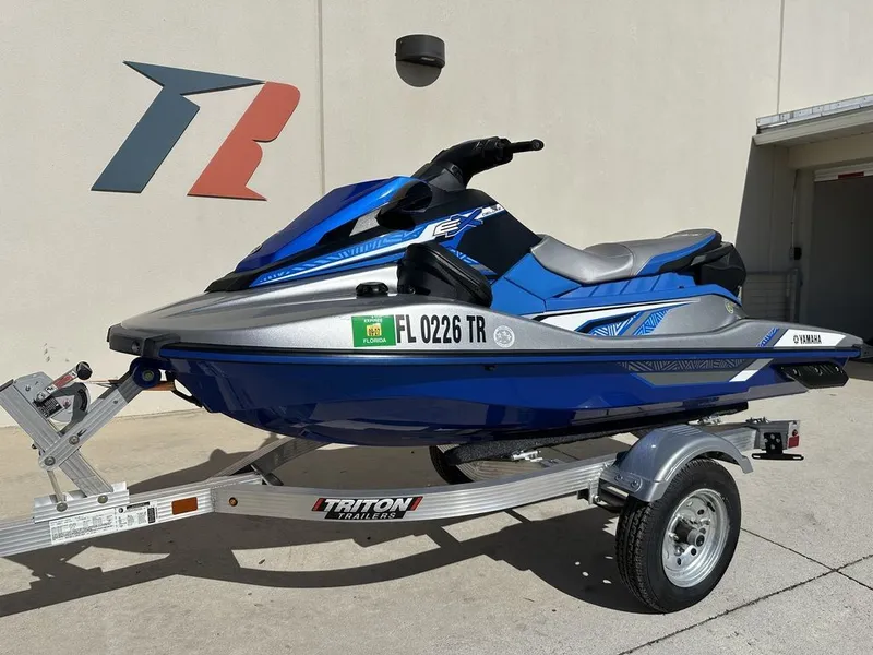 Slide: The Image of Yamaha EX Deluxe 2020 - 5