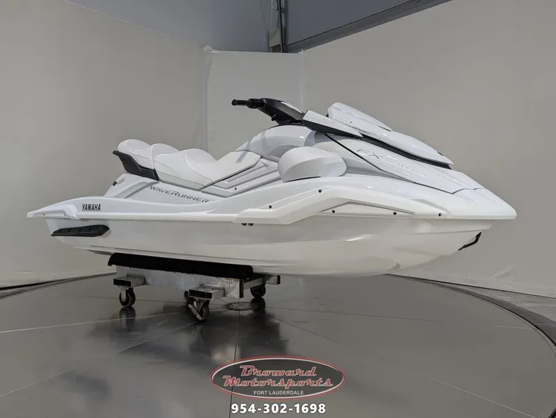 Slide: The Image of Yamaha FX Cruiser SVHO® 2026 - 1