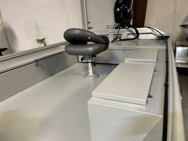 Slide: The Image of Xtreme Boats Brute 1754SS Tunnel 2026 - 4