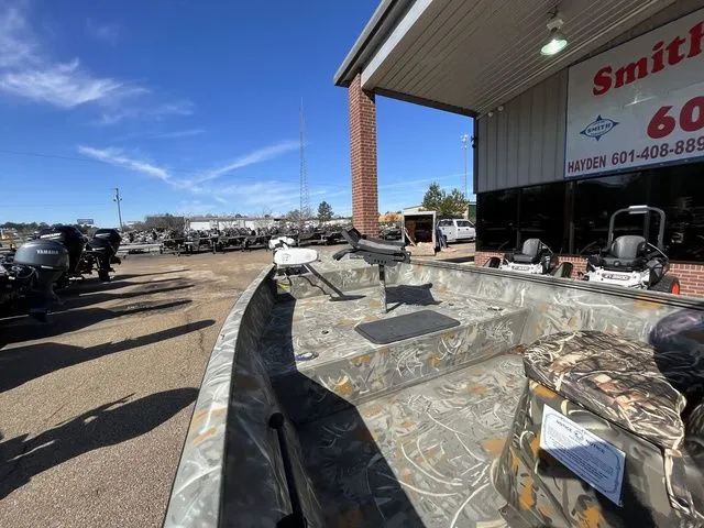 Slide: The Image of War Eagle 961 Blackhawk 2022 - 22