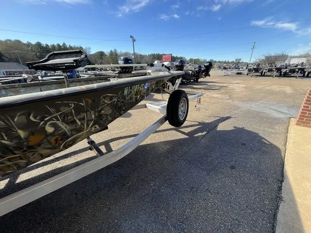 Slide: The Image of War Eagle 961 Blackhawk 2022 - 4