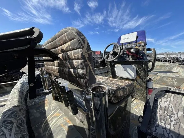 Slide: The Image of War Eagle 961 Blackhawk 2022 - 7