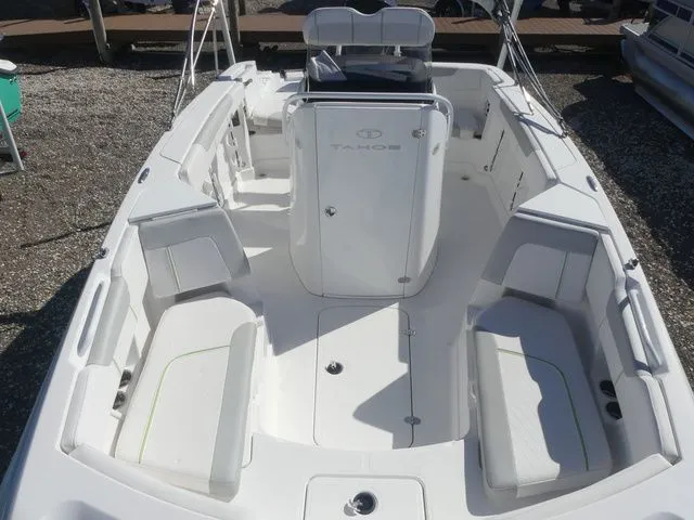 Slide: The Image of Tahoe 2150 CC 2022 - 13