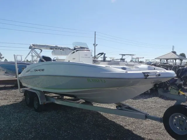 Slide: The Image of Tahoe 2150 CC 2022 - 3