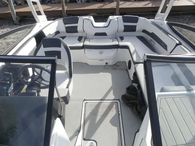 Slide: The Image of Yamaha AR195 2024 - 11