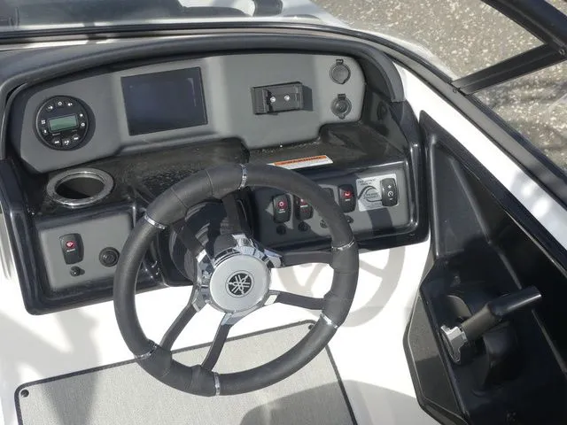 Slide: The Image of Yamaha AR195 2024 - 13