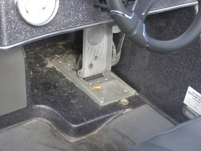 Slide: The Image of Falcon F205 2023 - 15