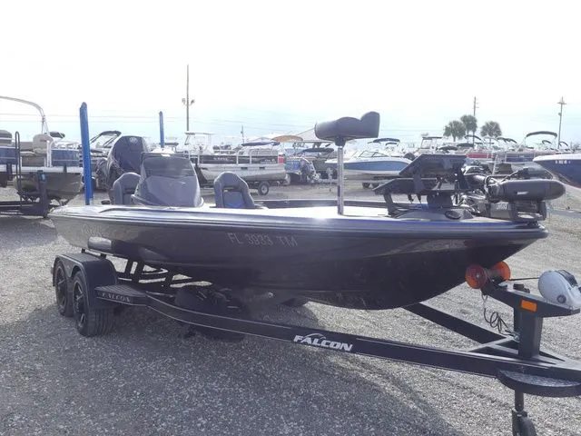 Slide: The Image of Falcon Boats F205 2023 - 3