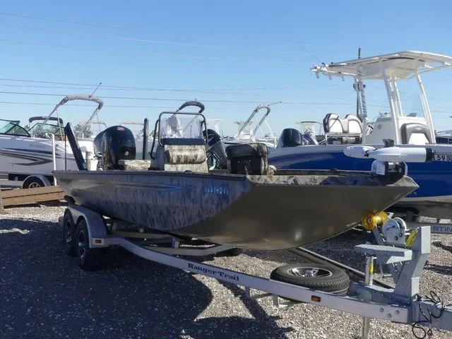 Slide: The Image of Ranger RB200 2022 - 3