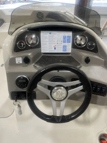 Slide: The Image of Stingray 192 SC 2016 - 16