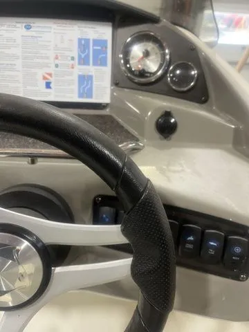 Slide: The Image of Stingray 192 SC 2016 - 18