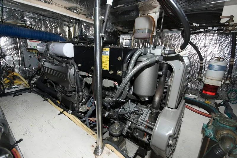 Slide: The Image of Engine room of 2007 Cruisers Yachts 415 Express Motoryacht. - 25