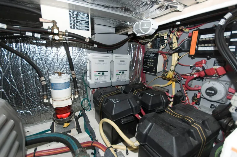 Slide: The Image of Engine room of 2007 Cruisers Yachts 415 Express Motoryacht. - 28