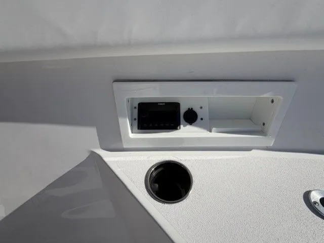 Slide: The Image of Sportsman Heritage 321 Center Console 2026 - 11