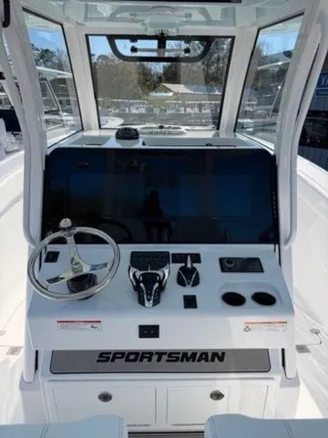 Slide: The Image of Sportsman Heritage 321 Center Console 2026 - 5