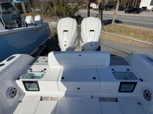 Slide: The Image of Sportsman Heritage 321 Center Console 2026 - 6