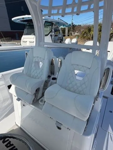 Slide: The Image of Sportsman Heritage 321 Center Console 2026 - 7