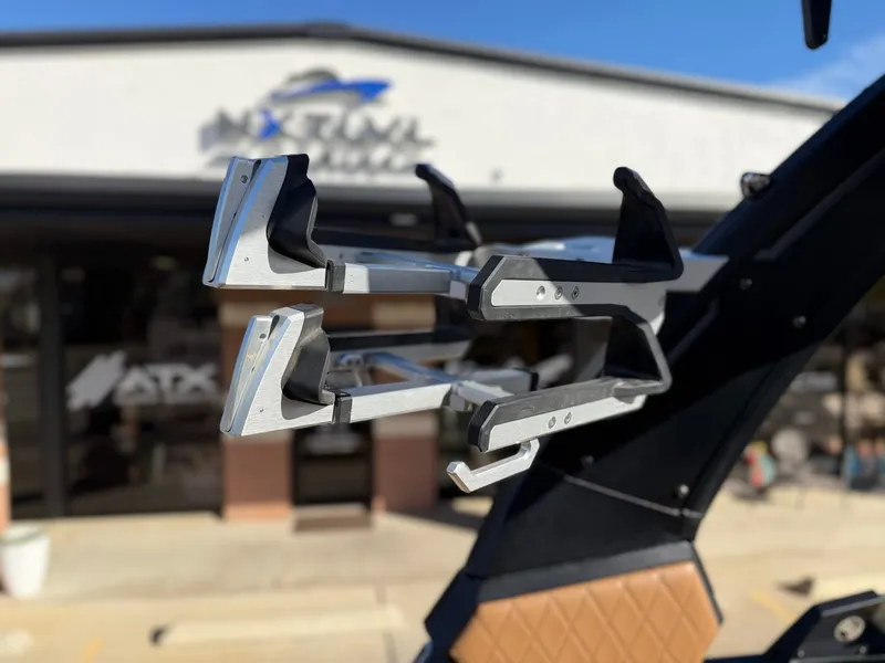 Slide: The Image of Tigé 24RZX 2022 - 23