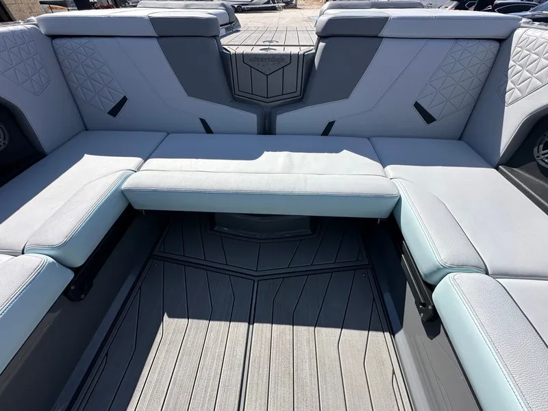 Slide: The Image of Nautique GS24 2026 - 12