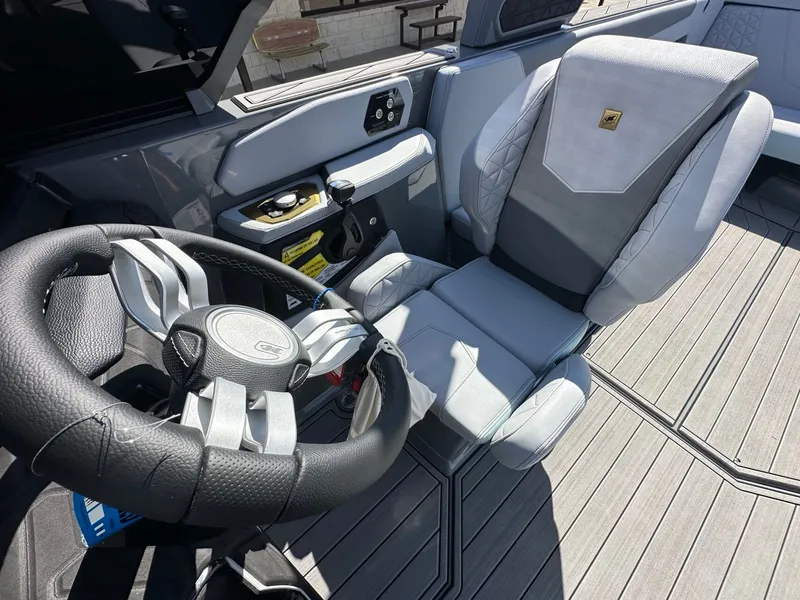 Slide: The Image of Nautique GS24 2026 - 25