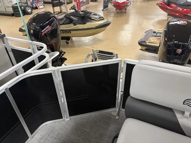 Slide: The Image of Sun Tracker Party Barge 20 DLX 2026 - 16