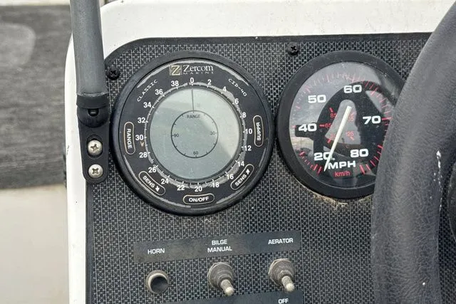 Slide: The Image of JAVALIN VENOM 2001 - 20