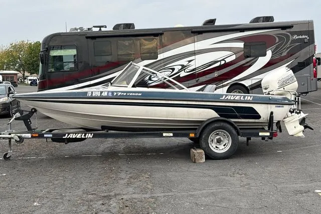 Slide: The Image of JAVALIN VENOM 2001 - 5