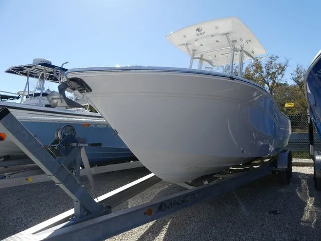 Slide: The Image of Sea Fox 248 Commander 2019 - 2