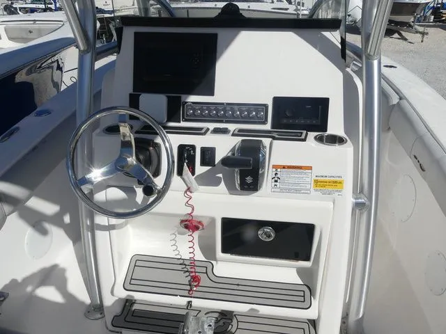 Slide: The Image of Sea Fox 248 Commander 2019 - 8