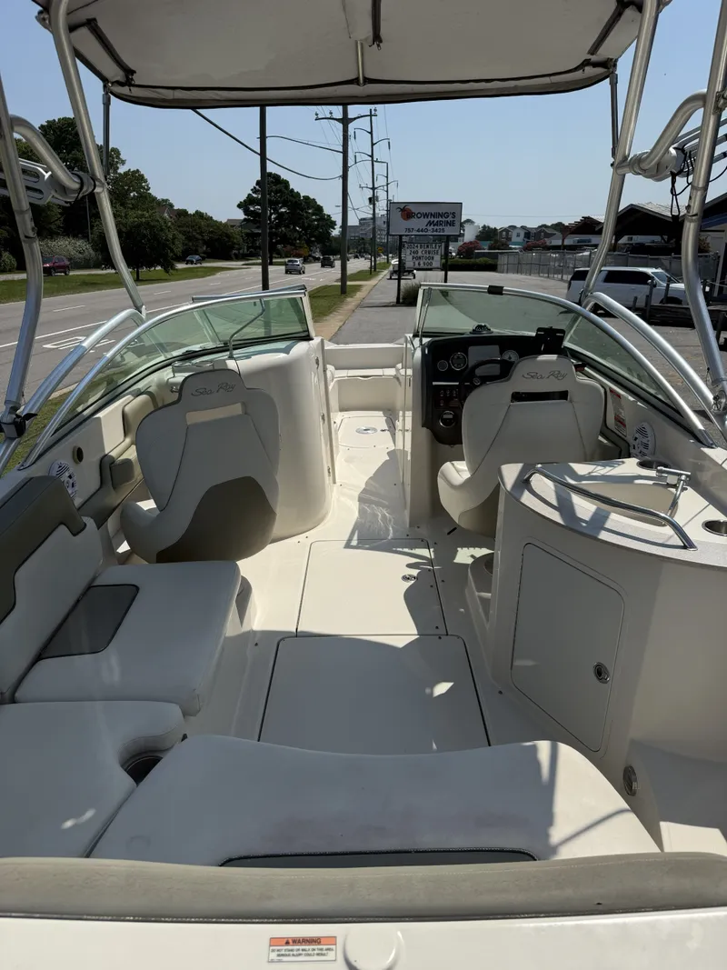 Slide: The Image of Sea Ray 260 Sundeck 2007 - 4