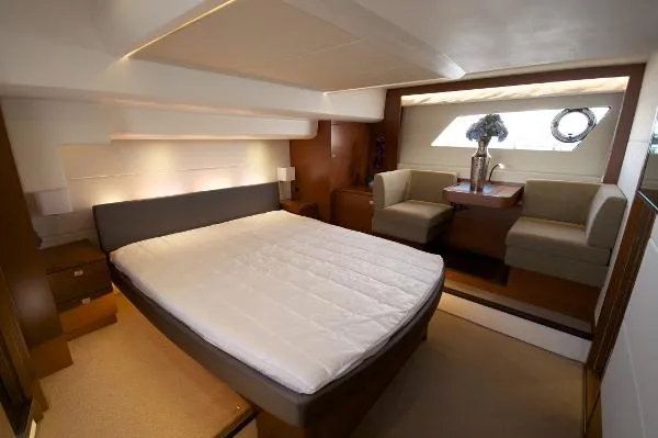 Slide: The Image of Prestige Yachts 550 Flybridge PR14RTO-45 2014 - 10