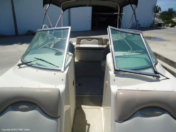 Slide: The Image of Sea Ray Sun Deck 2004 - 7
