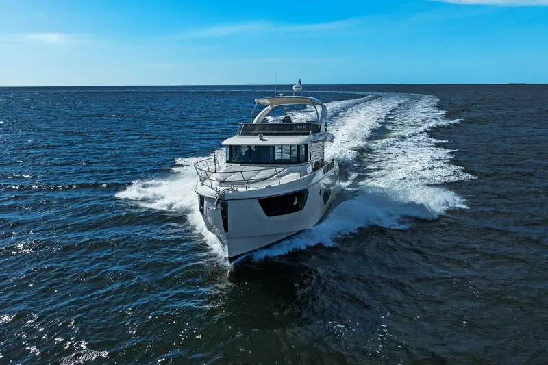 Slide: The Image of 2025 Absolute 48 Navetta - Profile - 69