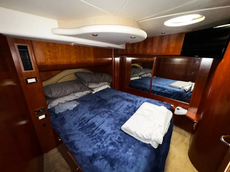 Slide: The Image of Silverton 50 Convertible 2009 - 13